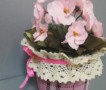 Подарочный горшочек с цветами из атласных лент 