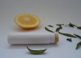 Лимон на губах - бальзам для губ