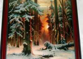 Картина из страз «Зимний закат в еловом лесу»